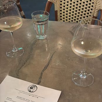 Floralia - Wine - Italian Near Me - Honolulu, Hawaii