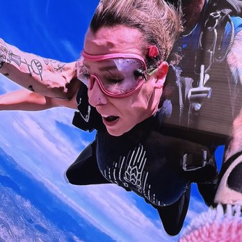 Mile-Hi Skydiving Center - Skydiving Near Me - Longmont, Colorado Mile-Hi Skydiving Center - Skydiving Near Me - Longmont, Colorado