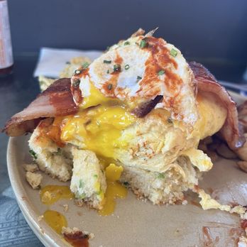 OB Surf Lodge - Breakfast & Brunch Near Me - San Diego, California OB Surf Lodge - Breakfast & Brunch Near Me - San Diego, California