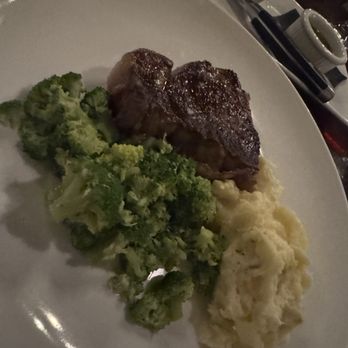 Back Room Steakhouse - 8 oz for me - Steakhouses Near Me - Apopka, Florida
