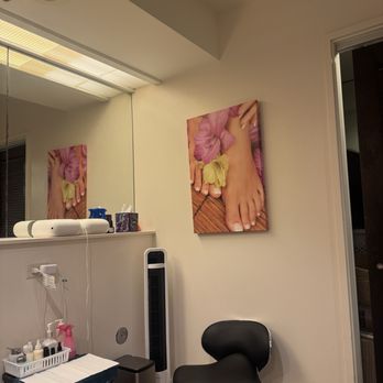 Alexander Day Spa & Salon - Day Spas Near Me - Lihue, Hawaii Alexander Day Spa & Salon - Day Spas Near Me - Lihue, Hawaii