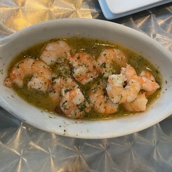 Si Tapas - Shrimp in garlic sauce - Spanish Near Me - Dallas, Texas Si Tapas - Shrimp in garlic sauce - Spanish Near Me - Dallas, Texas