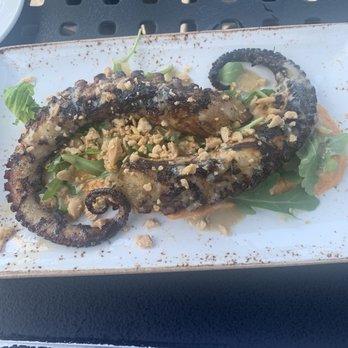 Half Moon - Charred Octopus - New American Near Me - Dobbs Ferry, New York