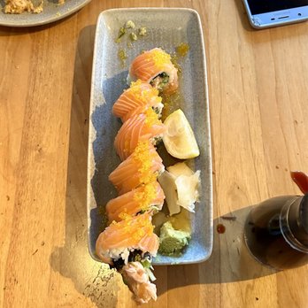 Pacific Catch - Salmon Lover Roll - Seafood Near Me - Dublin, California Pacific Catch - Salmon Lover Roll - Seafood Near Me - Dublin, California