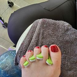 Fantastic Nails - OPI I'm not really a waitress