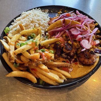 California Fish Grill - Shrimp tacos, fries and rice - Seafood Near Me - San Jose, California California Fish Grill - Shrimp tacos, fries and rice - Seafood Near Me - San Jose, California