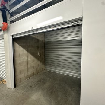 Extra Space Storage - My storage spot - Self Storage Near Me - North Hollywood, California