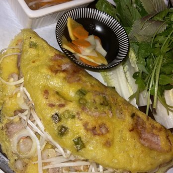 Khuu Bistro - Banh Xeo - Vietnamese Near Me - Reseda, California Khuu Bistro - Banh Xeo - Vietnamese Near Me - Reseda, California