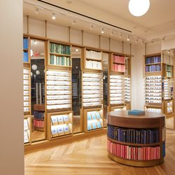 Warby Parker Mall in Columbia