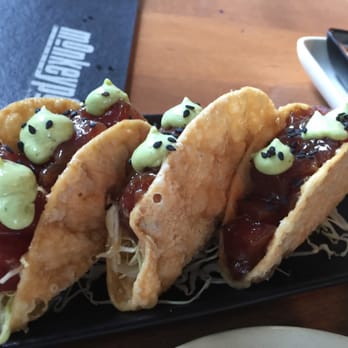 Monkeypod Kitchen - Ahi poke tacos - Hawaiian Near Me - Kapolei, Hawaii