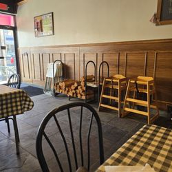 Monty’s BBQ