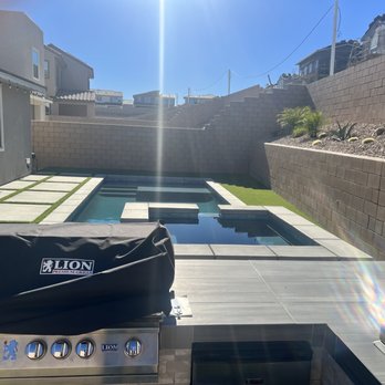 Bella Blue Water - Pool & Hot Tub Service Near Me - Indio, California