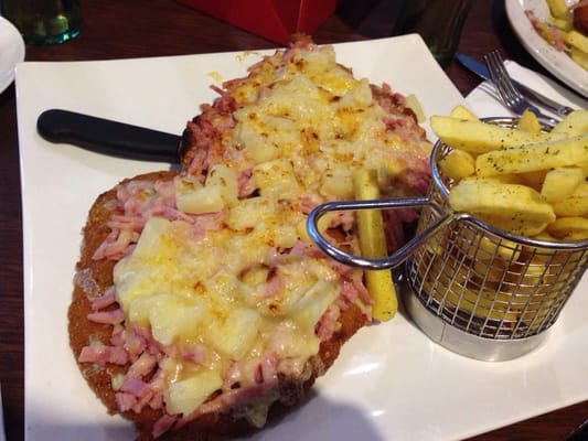 Mawson Lakes Hotel by null