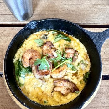 The Leaning Pear - Shrimp & Grits - Sandwiches Near Me - Wimberley, Texas