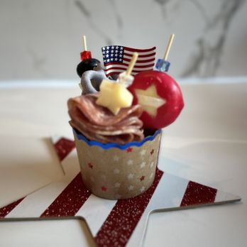 DelChuterie - Patriotic Cup - Caterers Near Me DelChuterie - Patriotic Cup - Caterers Near Me