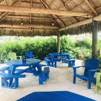 What The Fish Rolls - Outside seating only but nicely covered - Seafood Near Me - Tavernier, Florida