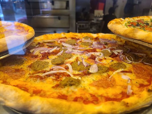 Belltown Pizza by null