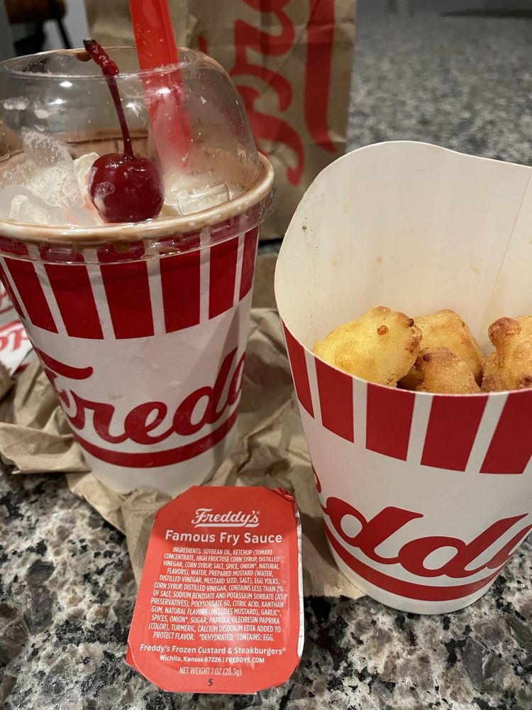 Freddy's Frozen Custard & Steakburgers Logo