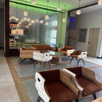 Sanctity Hotel Rancho Cucamonga, Tapestry Collection by Hilton - Hotels Near Me - Rancho Cucamonga, California