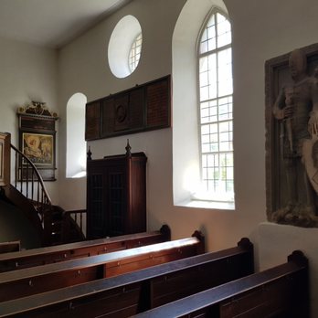 Johanneskirche - Historische Grabplatte und Kanzel - Landmarks & Historical Buildings Near Me - Bächlingen, BW