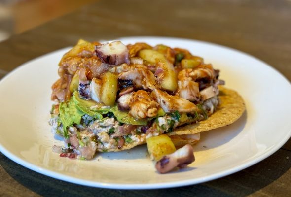 Mariscos Jalisco by null