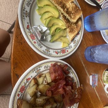 The Coffee Shack - Sides and luau bread - Coffee & Tea Near Me - Captain Cook, Hawaii