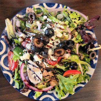 Aroma Italia - Mediterranean salad - Pizza Near Me - Honolulu, Hawaii Aroma Italia - Mediterranean salad - Pizza Near Me - Honolulu, Hawaii
