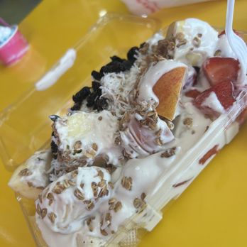 La Michoacana Superior - I biónico with huge pieces of apple banana - Ice Cream & Frozen Yogurt Near Me - La Puente, California La Michoacana Superior - I biónico with huge pieces of apple banana - Ice Cream & Frozen Yogurt Near Me - La Puente, California