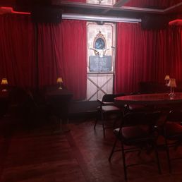 Comedy night! Comedy night!