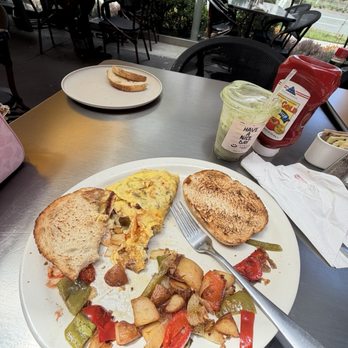 Rafael's Kitchen - The plate not removed with hair on the toast - Breakfast & Brunch Near Me - Santa Ana, California