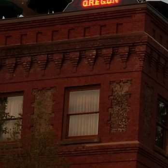Hotel Oregon - Hotels Near Me - McMinnville, Oregon