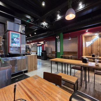Brooklyn's Finest Pizza - Pizza Near Me - Denver, Colorado
