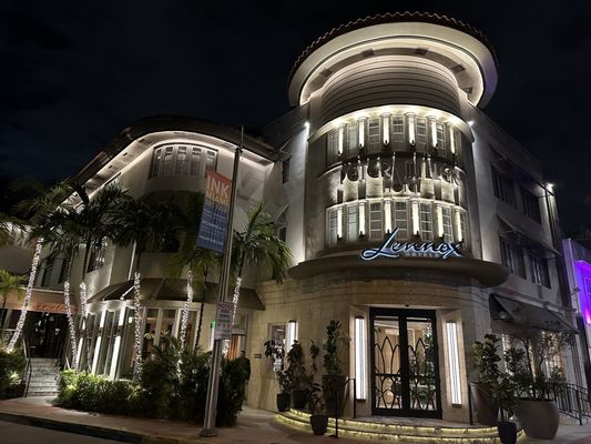 Lennox Miami Beach by null
