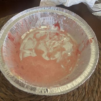 Fairgroundz - Strawberry Cheesecake Funnel Cake - Ice Cream & Frozen Yogurt Near Me - Ontario, California