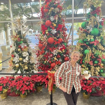 LUV POP Balloons - Ready to decorate your business party event ? On this Holiday ? - Balloon Services Near Me LUV POP Balloons - Ready to decorate your business party event ? On this Holiday ? - Balloon Services Near Me