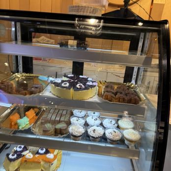 Zmzm Sweets - Middle Eastern Near Me - Chicago Ridge, Illinois