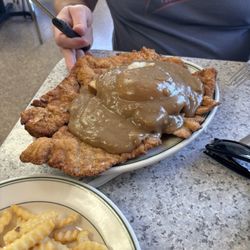 Blue's Cafe - Hot plate with mashed potatoes (under)