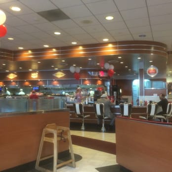 Ruby's Diner - Diners Near Me - Commerce, California
