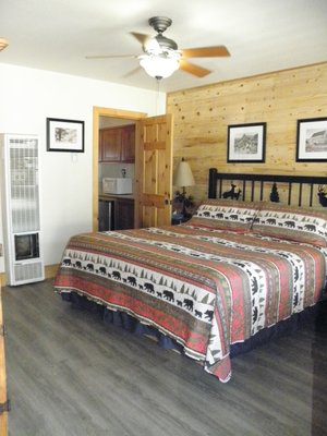 Creekside Lodge by null