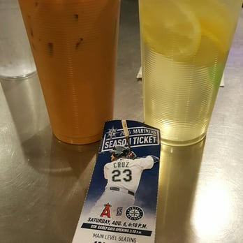 King Noodle - HK style iced milk tea and lemonade with honey following the Mariners-Angels game - Noodles Near Me - Seattle, Washington King Noodle - HK style iced milk tea and lemonade with honey following the Mariners-Angels game - Noodles Near Me - Seattle, Washington