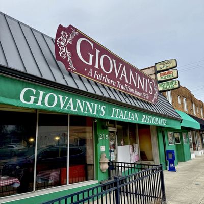 Giovanni's by null