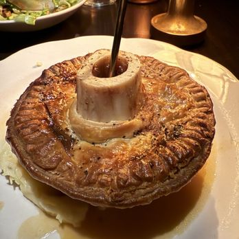 Armitage Alehouse - Oxtail pot pie - Pubs Near Me - Chicago, Illinois Armitage Alehouse - Oxtail pot pie - Pubs Near Me - Chicago, Illinois