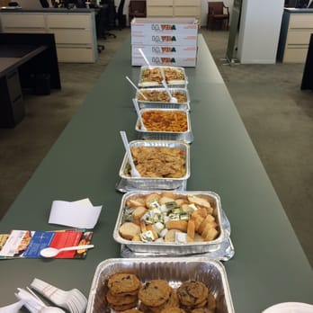 La Vida Catering - a long table with trays of food - Italian Near Me - Chicago, Illinois La Vida Catering - a long table with trays of food - Italian Near Me - Chicago, Illinois