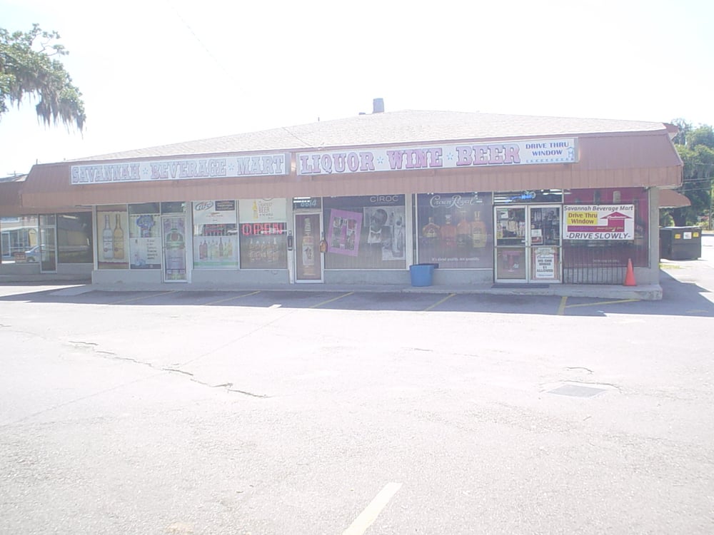 Savannah Beverage Mart Logo