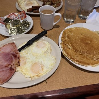 Northfield Restaurant - American Near Me - Northfield, Illinois