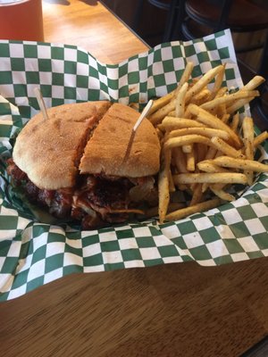 Raney's Bar & Grill by null