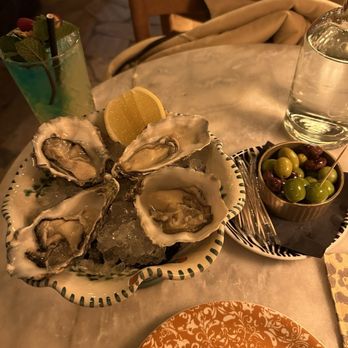 Lolo Amsterdam - Italian Near Me - Amsterdam, New Hampshire