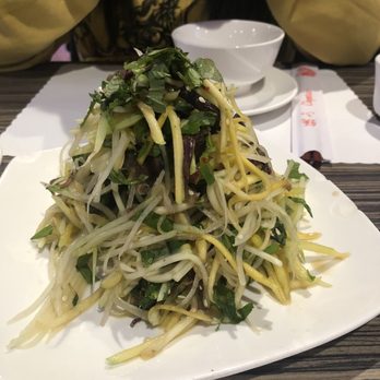 Dong Que Restaurant - Papaya Salad with shredded mango. - Vietnamese Near Me - San Jose, California Dong Que Restaurant - Papaya Salad with shredded mango. - Vietnamese Near Me - San Jose, California
