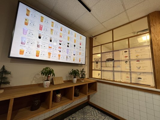 Yi Fang Taiwan Fruit Tea by null