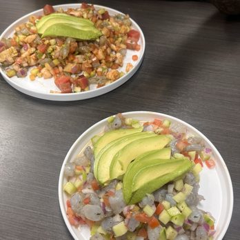La Cruda Mariscos - Top plate is El Tri & bottom plate is El Crudo - Seafood Near Me - Riverside, California La Cruda Mariscos - Top plate is El Tri & bottom plate is El Crudo - Seafood Near Me - Riverside, California